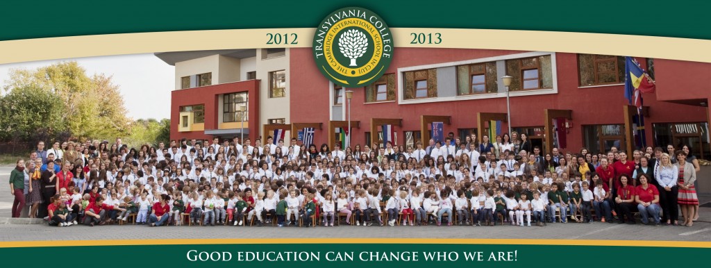 School group photo 2012-2013 macheta SMALL (2)