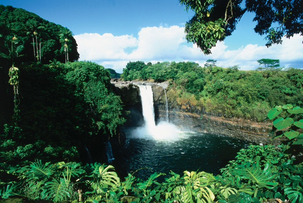 hawaii_waterfall