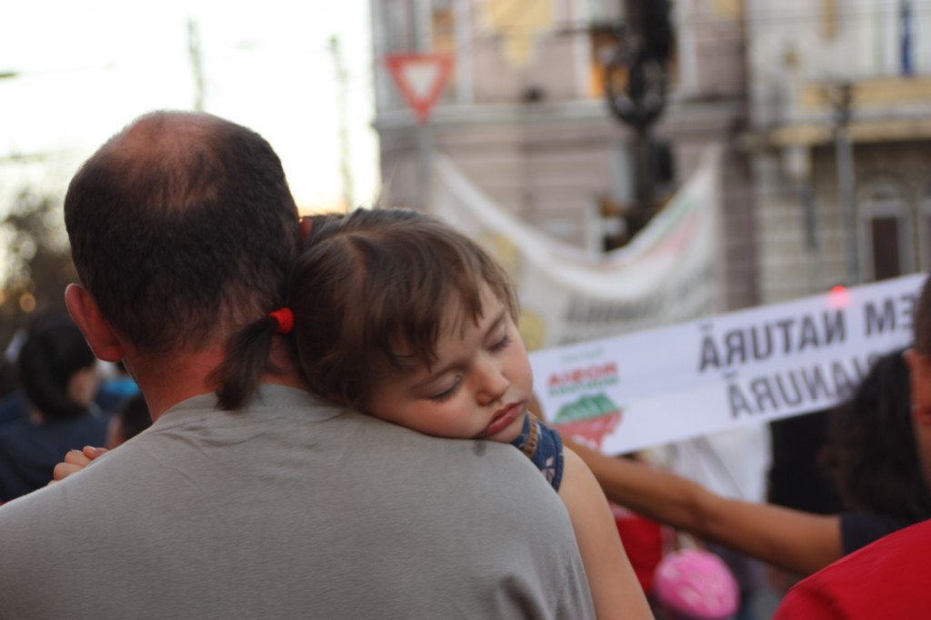 Cu mic, cu mare, la protest (foto: Diana Câmpean)