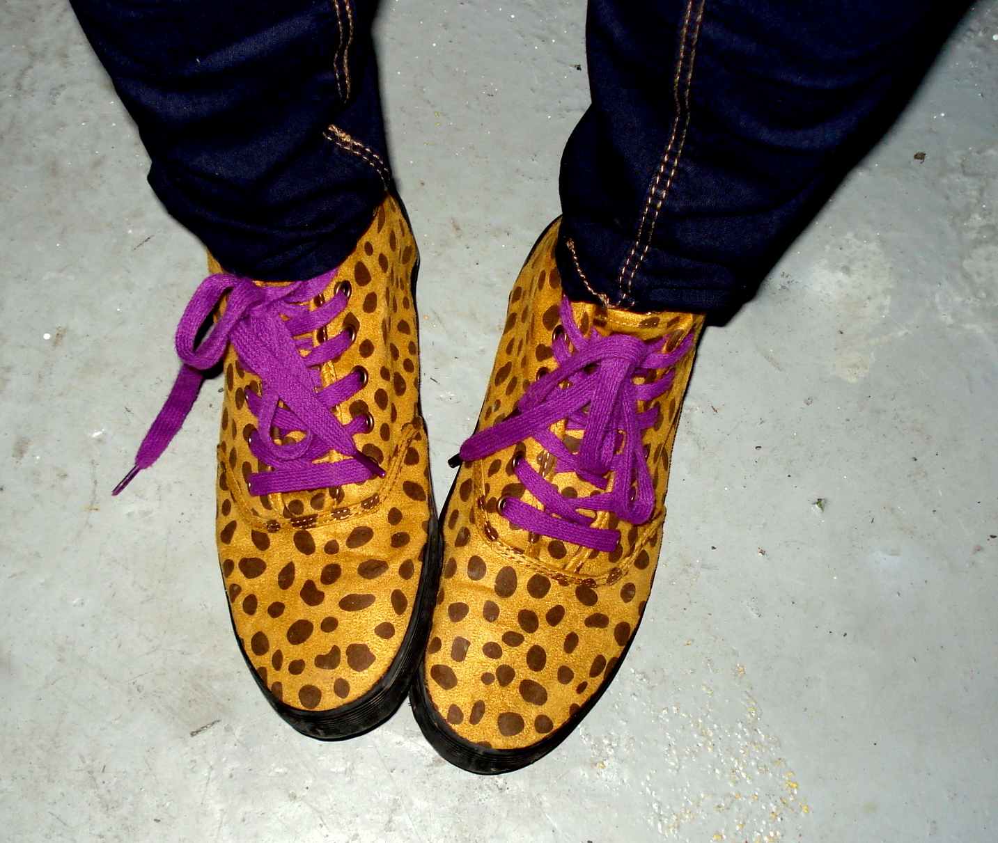 Papucii girafă