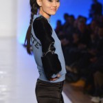 Le+Smurfette+Runway+Fall+2013+Conair+Style360+j6PWl-FbJhTl-369x540
