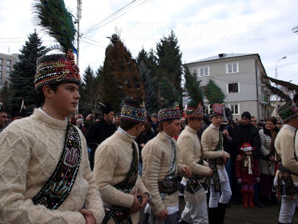 colindatori-barbati-tiberiu-bujdei