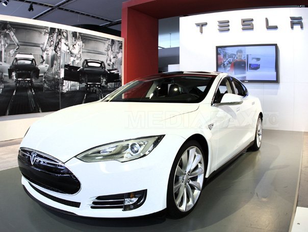 tesla-model-s-afp