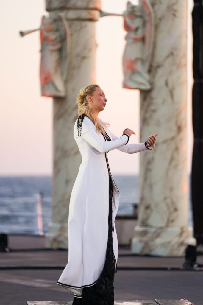 Anna Ungureanu_14.08