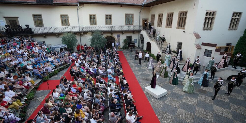 Gala de deschidere FITS 2024_Corul Madrigal