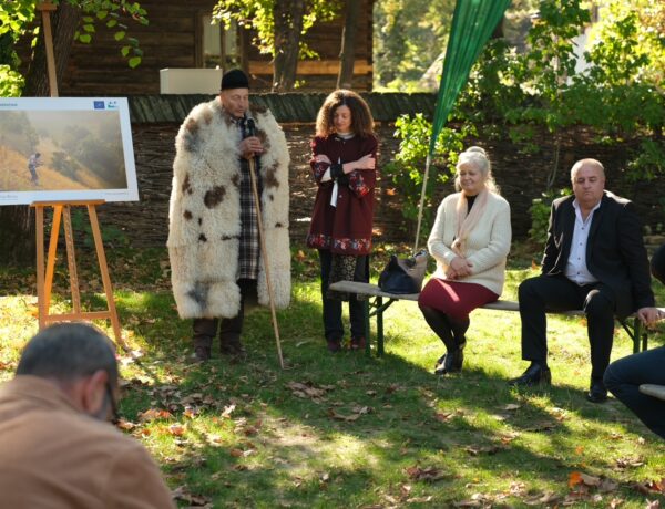 Lansare album Intalniri memorabile Fundatia Conservation Carpathia2